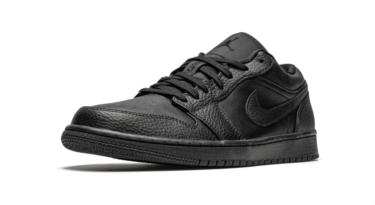 Air Jordan 1 Sneakers "Triple Black"