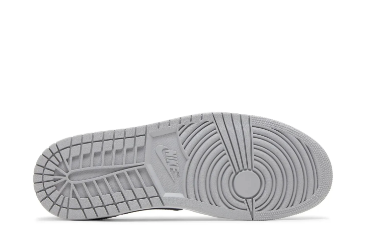 Air Jordan 1 Sneakers "Light Smoke Grey"