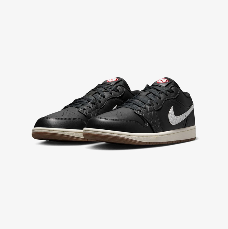 Air Jordan 1 Sneakers "Black/White/Gum"