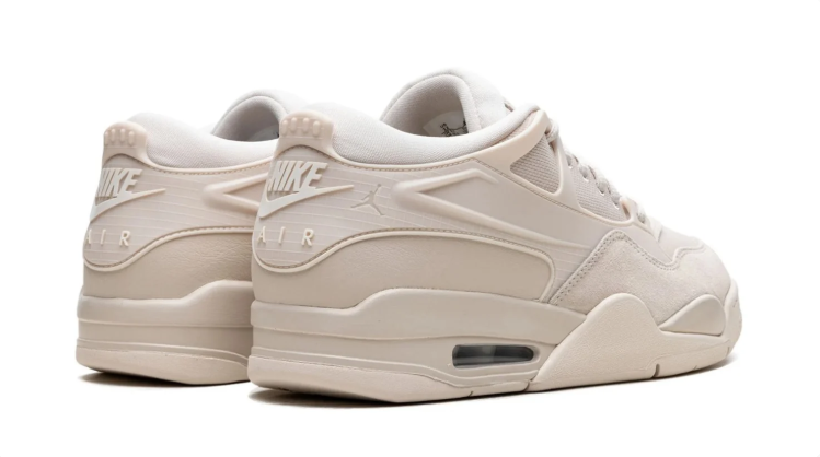 Nike Air Low-Top Sneakers - Tonal Light Beige
