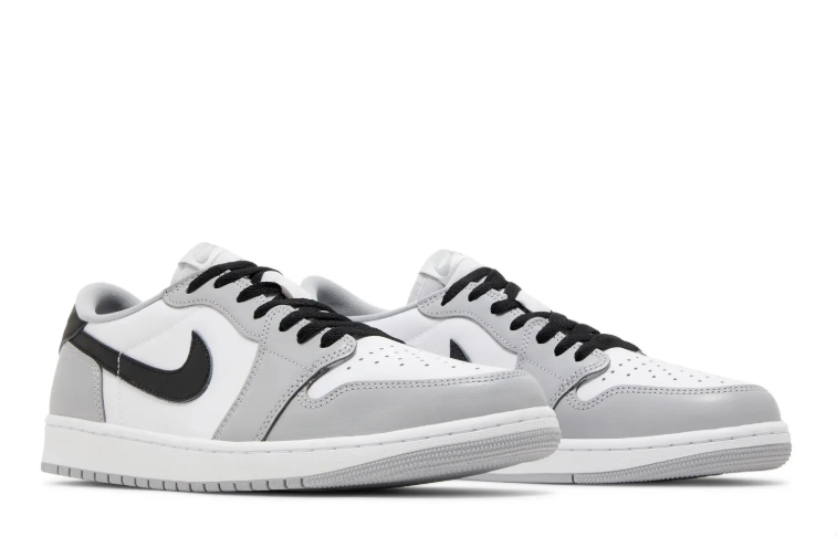 Air Jordan 1 Sneakers "Light Smoke Grey"