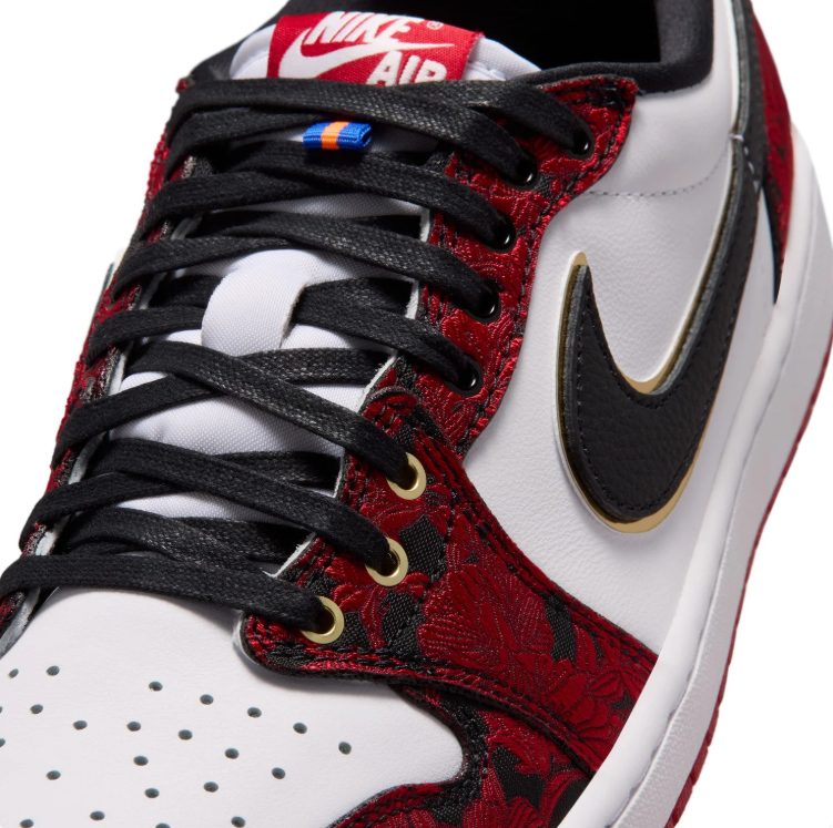 Air Jordan 1 Sneakers "Varsity Red/Black/Metallic Gold"