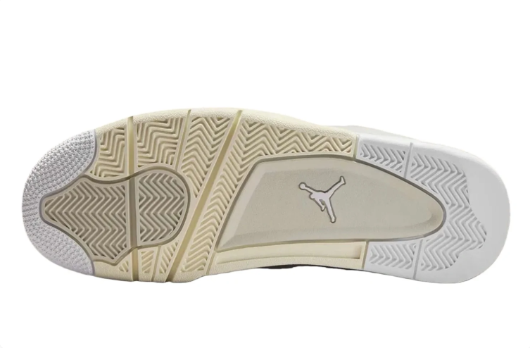 Nike Air Low-Top Sneakers - White