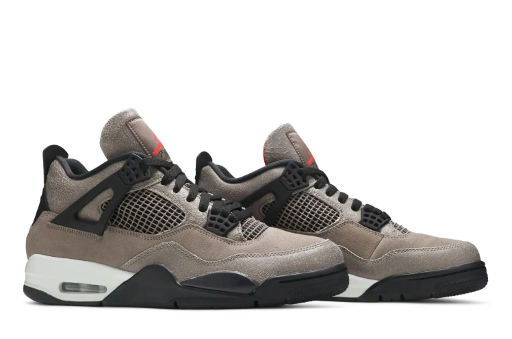 Air Jordan 4 Retro Sneakers "Taupe Haze/Black"
